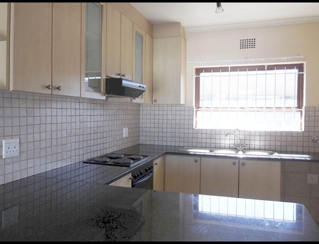 1 bed property to rent in ROSEBANK