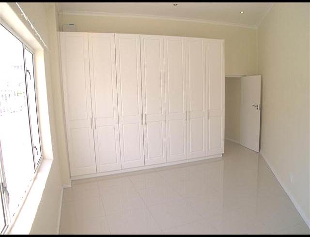 2 bed property to rent in OBSERVATORY