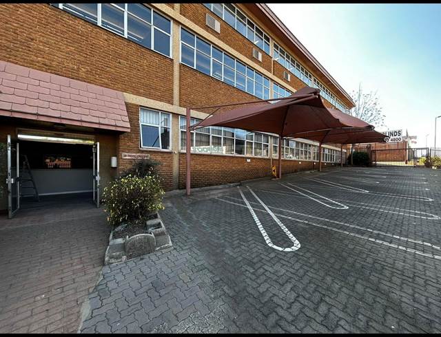 2,082M² WAREHOUSE TO LET IN WYNBERG