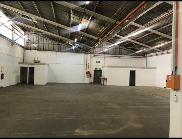 653M² WAREHOUSE TO LET IN BELLVILLE SOUTH