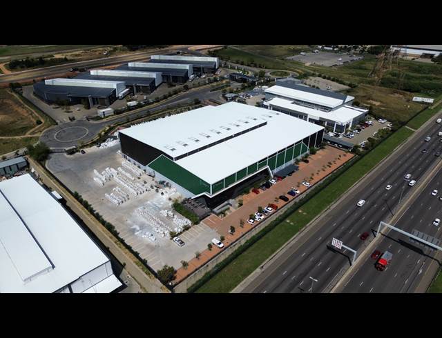 7,600M² WAREHOUSE TO LET IN LOUWLARDIA