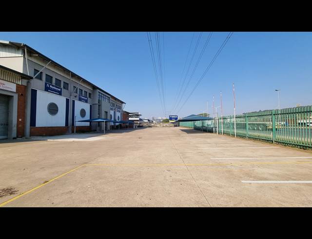 2,856M² WAREHOUSE TO LET IN UMGENI PARK