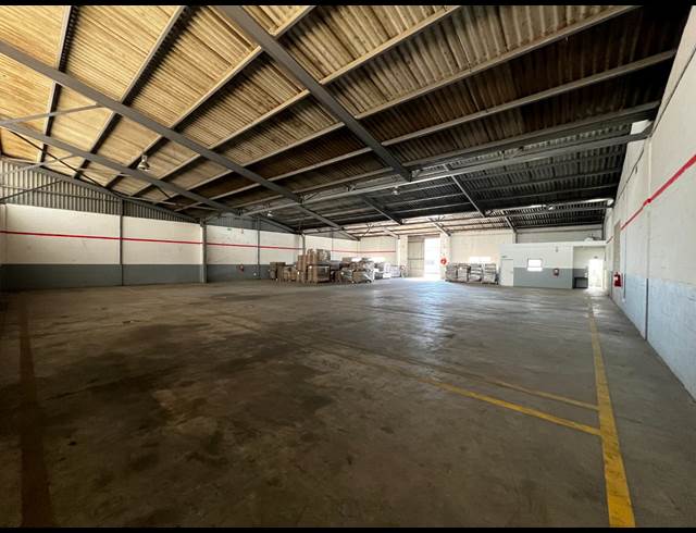3,075M² WAREHOUSE TO LET IN AIRPORT INDUSTRIA