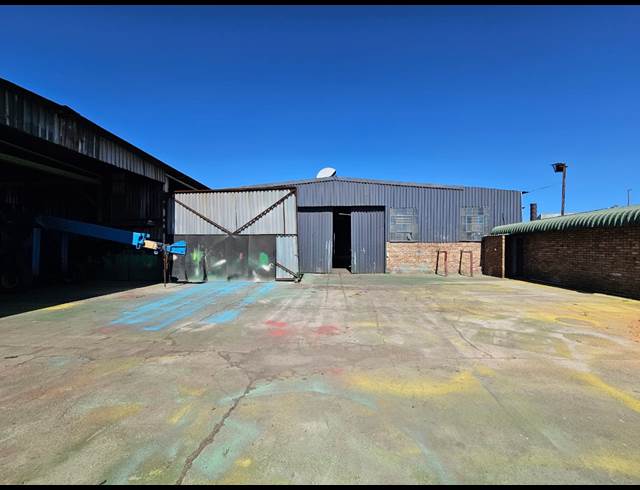 1,000M² WAREHOUSE TO LET IN BOKSBURG EAST