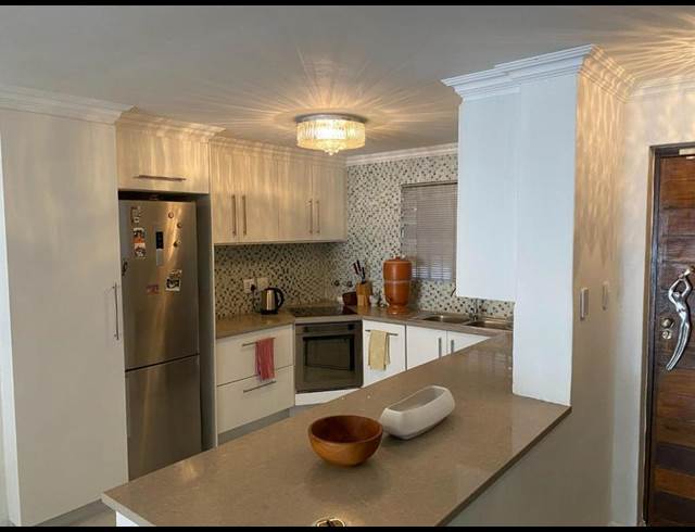 2 BEDROOM PROPERTY TO RENT IN HYDE PARK