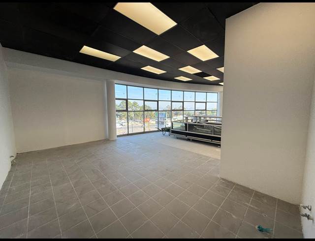 915M² RETAIL TO LET IN LASER PARK