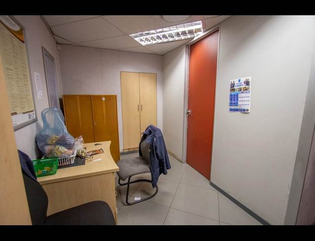 737M² STORAGE UNIT TO LET IN RANDJESPARK