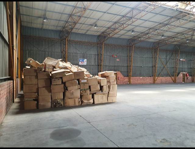 1,369M² WAREHOUSE TO LET IN NEW GERMANY