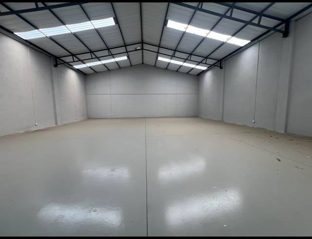 435M² WAREHOUSE TO LET IN COSMO BUSINESS PARK