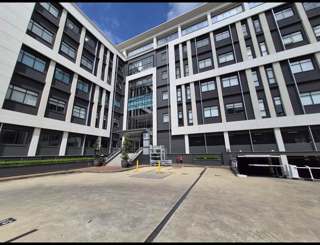 325M² OFFICE TO LET IN SANDTON CENTRAL