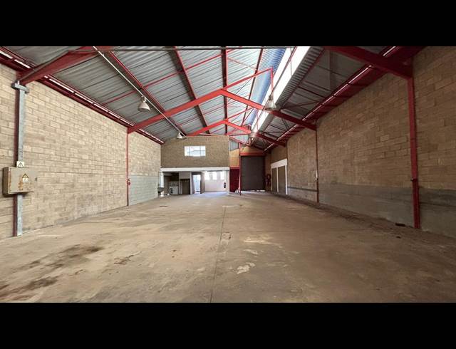 326M² WAREHOUSE TO LET IN ROBERTVILLE