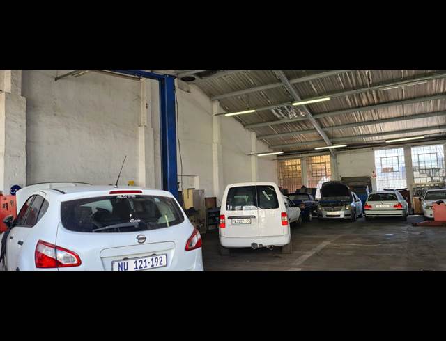 644M² WAREHOUSE TO LET IN WESTMEAD