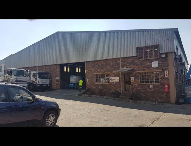 600M² WAREHOUSE TO LET IN CHLOORKOP