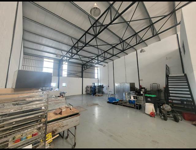 245M² WAREHOUSE RENTED IN RIVERGATE