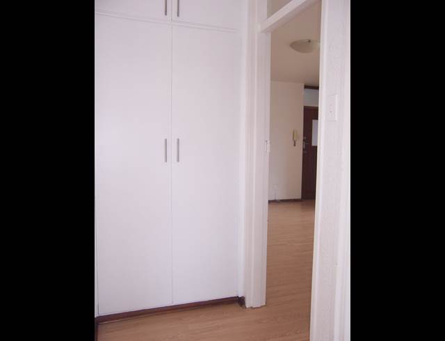 2 bed property to rent in RONDEBOSCH