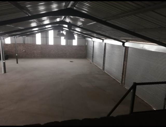 800M² WAREHOUSE TO LET IN BREDELL