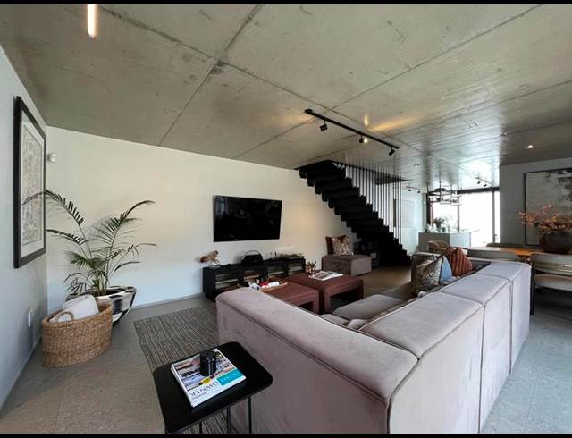 3 BEDROOM PROPERTY TO RENT IN MENLO PARK