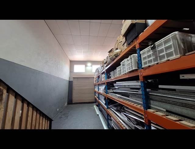 300M² WAREHOUSE TO LET IN KYA SANDS