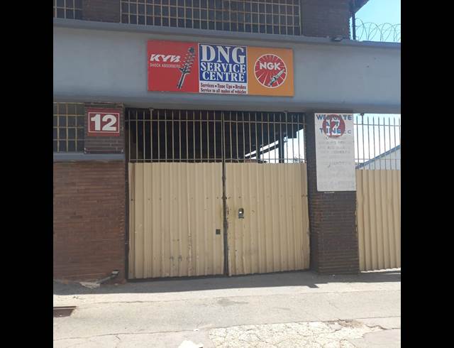 270M² WAREHOUSE TO LET IN CITY WEST