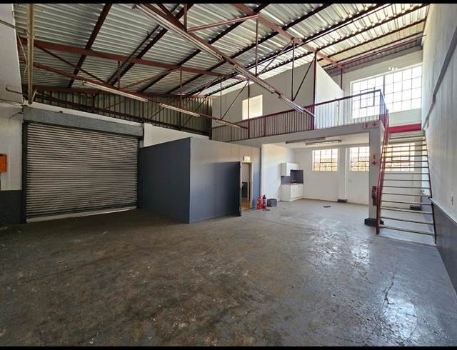 154M² WAREHOUSE TO LET IN STEELEDALE