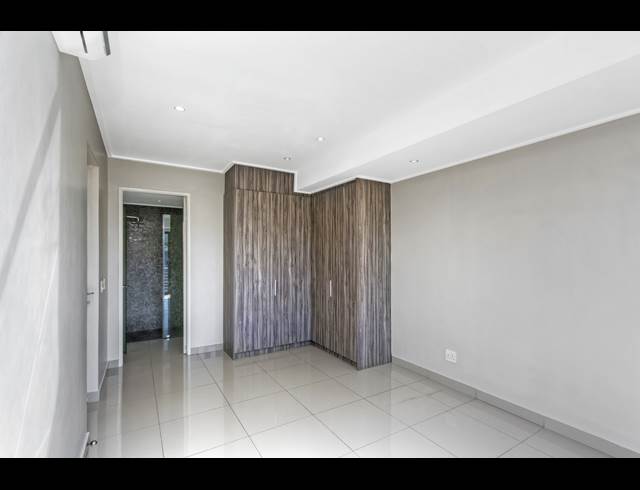 2 BEDROOM APARTMENT TO LET IN SANDTON CENTRAL