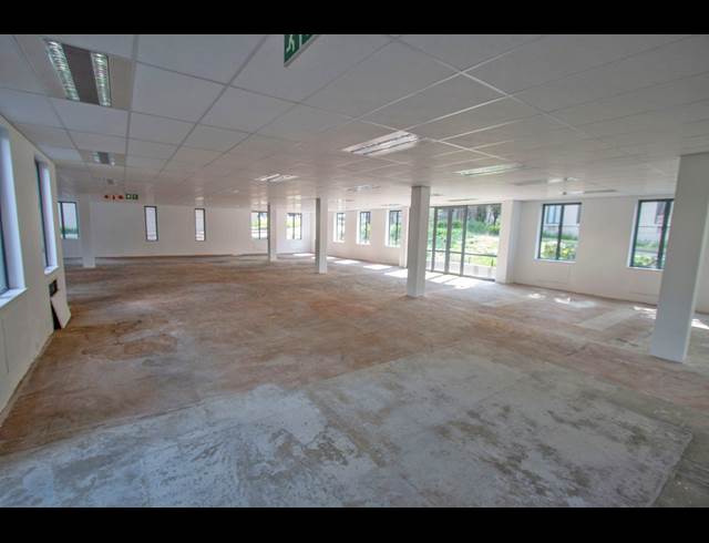2,272M² OFFICE TO LET IN SIMBA