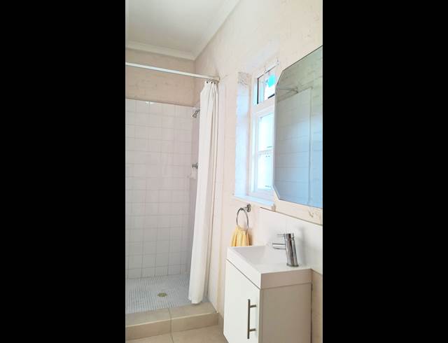 5 bed property to rent in RONDEBOSCH