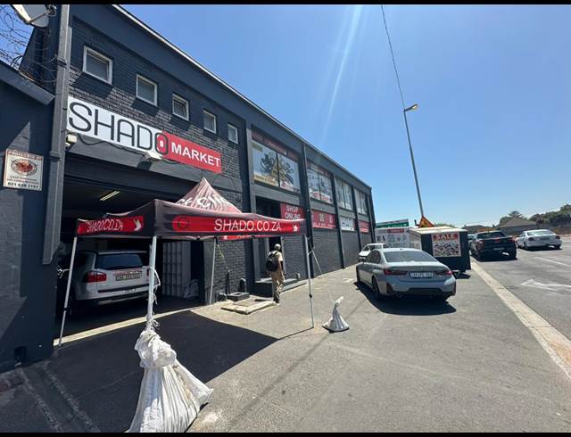 1,450M² WAREHOUSE TO LET IN LANSDOWNE