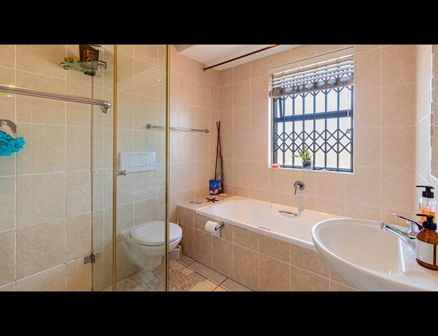2 BEDROOM APARTMENT TO LET IN BIG BAY