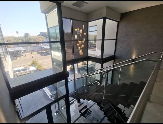 34M² OFFICE TO LET IN RYNFIELD