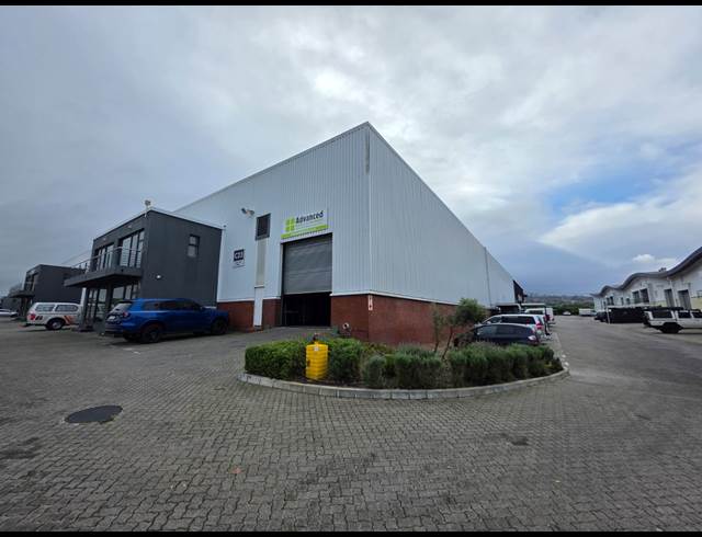 474M² WAREHOUSE TO LET IN SOMERSET WEST CENTRAL