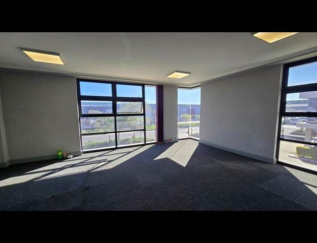 INDUSTRIAL PROPERTY TO RENT IN STIKLAND INDUSTRIAL