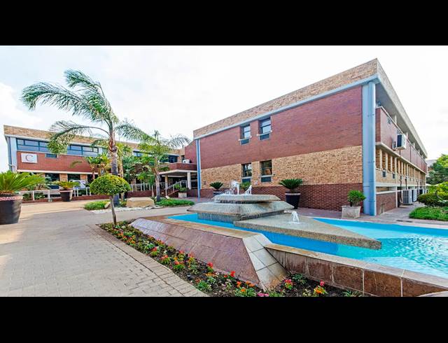 2,423M² OFFICE TO LET IN RANDJESPARK