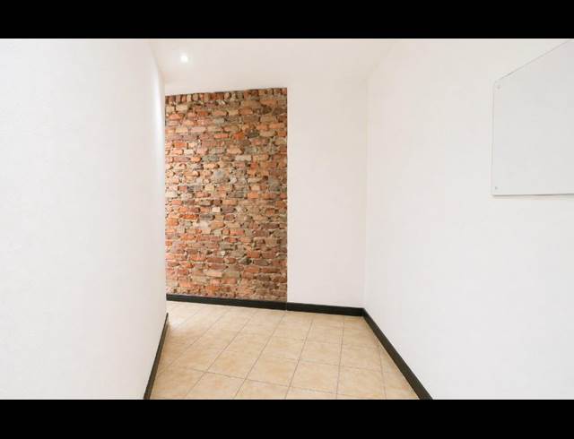 134M² BUSINESS CENTRE TO LET IN NELSPRUIT EXT 14