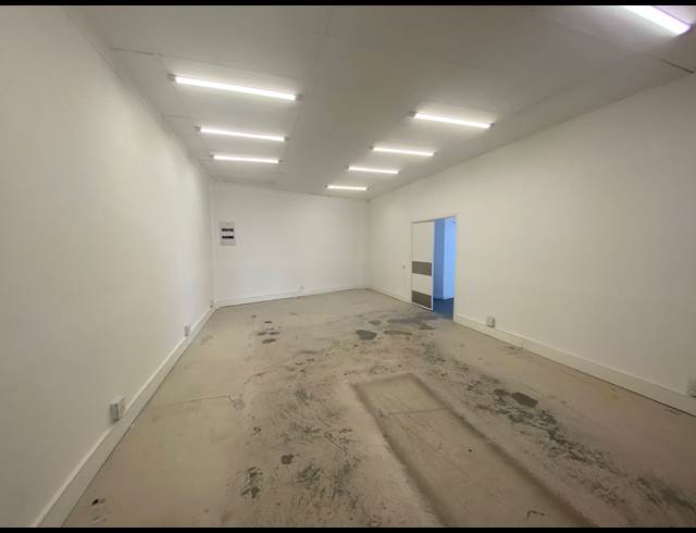 181M² RETAIL TO LET IN PARKLANDS