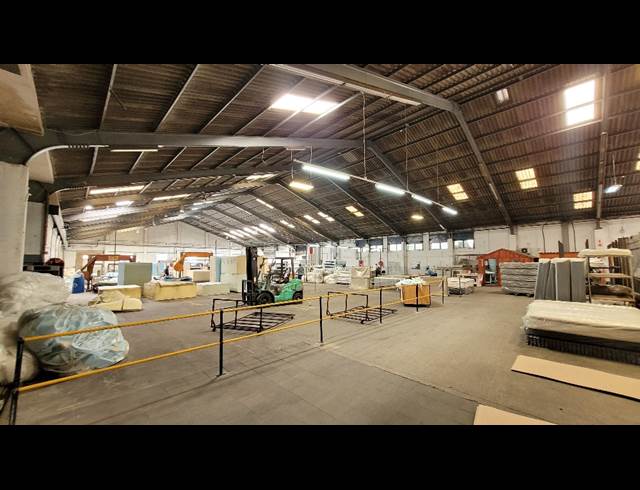 5,200M² WAREHOUSE TO LET IN EPPING INDUSTRIAL