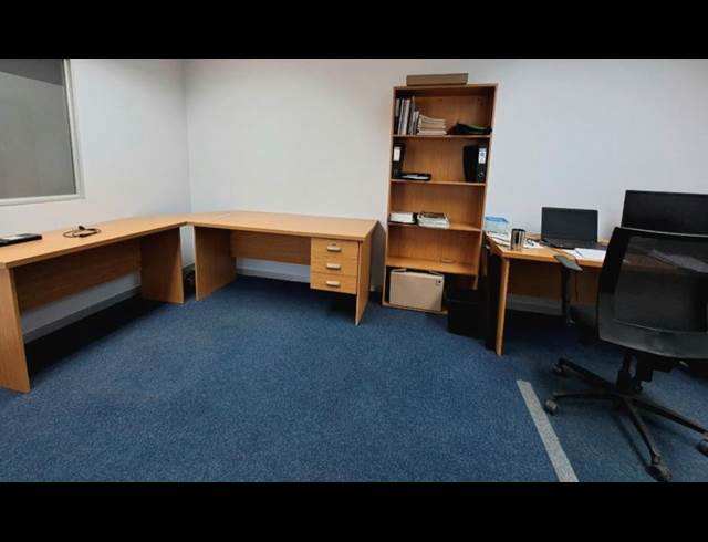 155M² OFFICE TO LET IN ROUTE 21 BUSINESS PARK