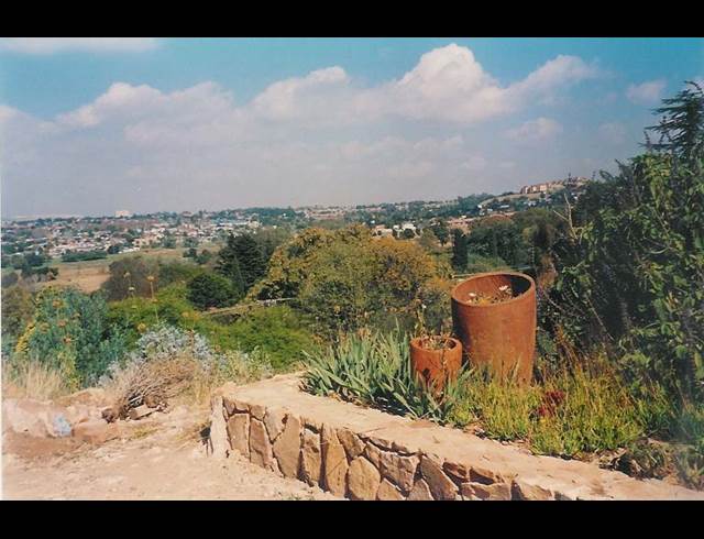 3 bed property to rent in NORTHCLIFF