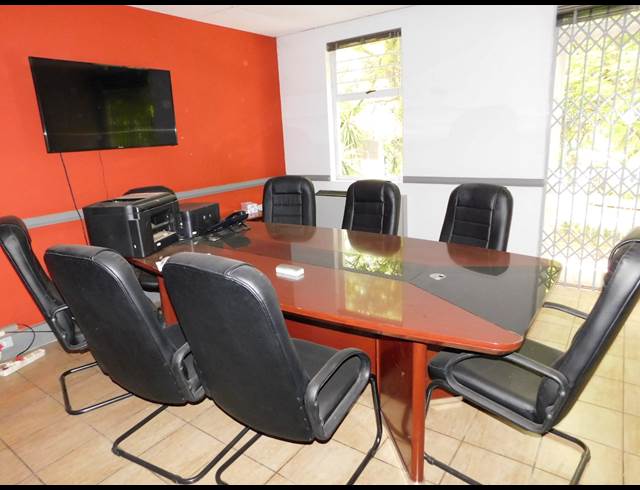 132M² OFFICE TO LET IN BORDEAUX