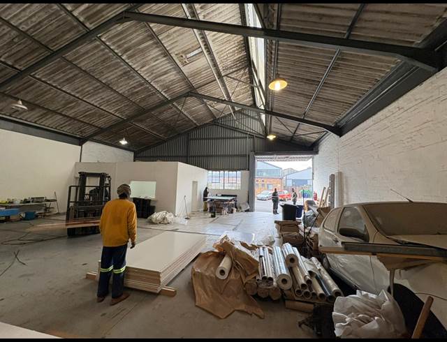 331M² WAREHOUSE TO LET IN GANTS PLAZA