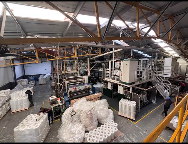 1,101M² WAREHOUSE TO LET IN SPRINGFIELD
