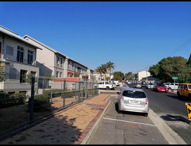 215M² OFFICE TO LET IN DURBANVILLE CENTRAL