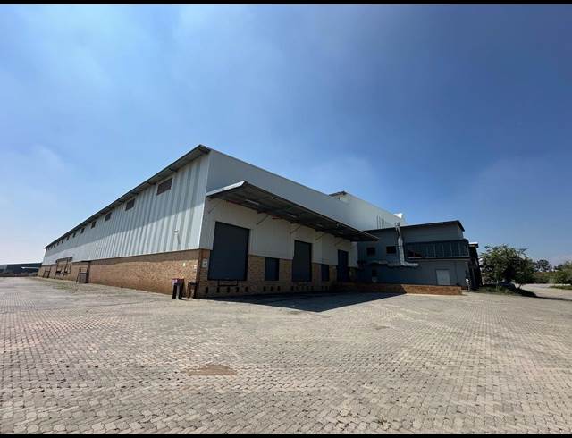22,510M² WAREHOUSE TO LET IN MOSTYN PARK