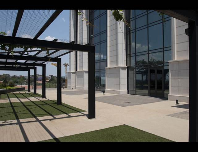 1,236M² OFFICE TO LET IN SANDTON CENTRAL