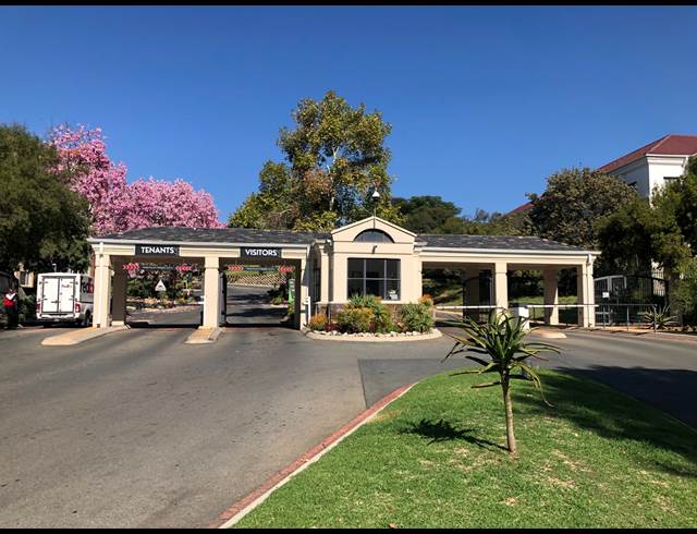 621M² OFFICE TO LET IN WIERDA VALLEY