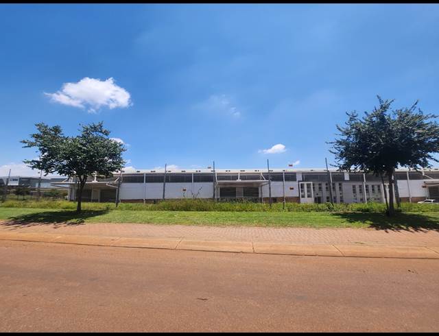 2,276.50M² WAREHOUSE TO LET IN OLIFANTSFONTEIN