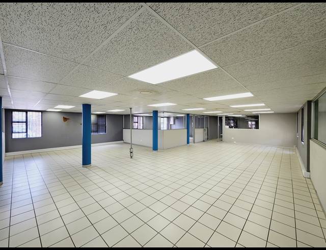 395M² OFFICE TO LET IN NORTH RIDING