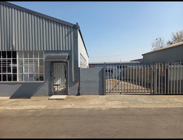 366M² FACTORY TO LET IN ANDERBOLT