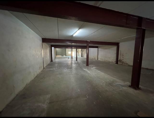 510M² WAREHOUSE TO LET IN CROWN