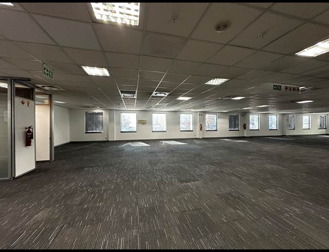 457M² OFFICE TO LET IN SANDTON CENTRAL